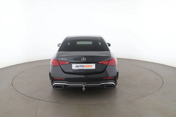 Mercedes-Benz C-Klasse (2024) — foto 14 van 18