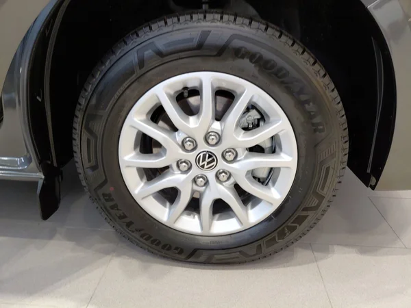 VOLKSWAGEN E-Transporter T7 32 Caravelle Swb (2026) — foto 4 van 24