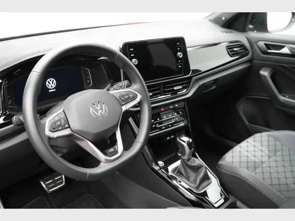 VOLKSWAGEN T-Roc (2024) — foto 19 van 22