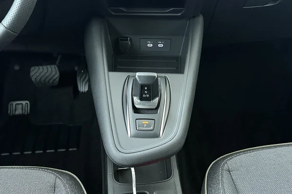 Renault Captur E-Tech (HEV) (2026) — foto 4 van 20