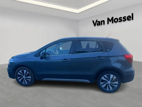 Suzuki S-Cross (2021) — foto 14 van 15