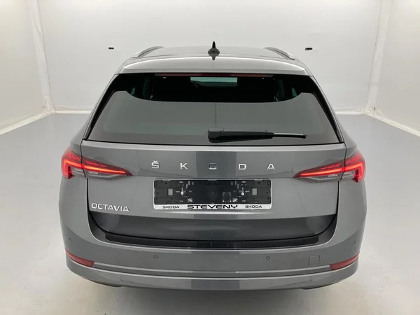 SKODA Octavia Combi Dsl (2022) — foto 32 van 36