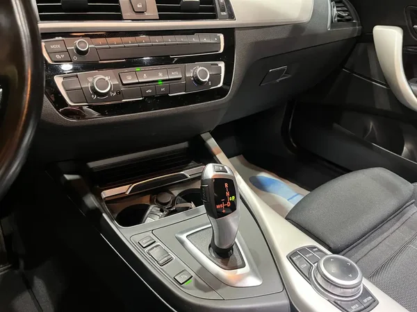 Bmw 220 (2021) — foto 6 van 21