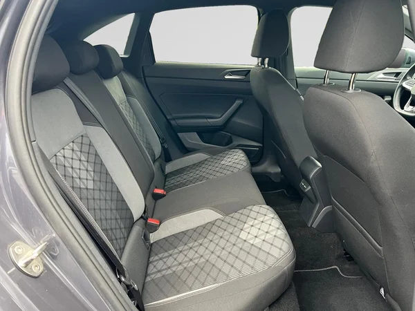 VOLKSWAGEN Taigo (2022) — foto 2 van 18
