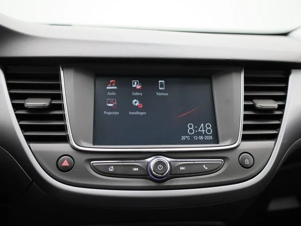 Opel Crossland X (2020) — foto 16 van 37