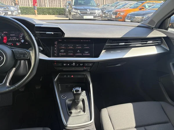 AUDI A3 Sportback Dsl (2021) — foto 7 van 24