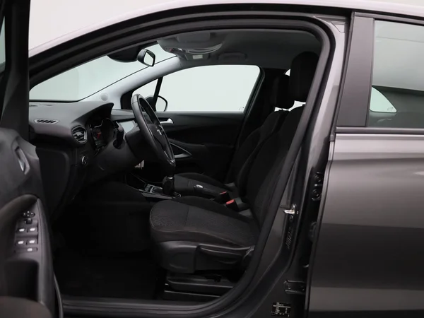Opel Crossland (2021) — foto 40 van 40