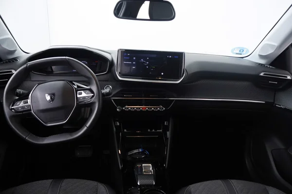 Peugeot E-208 (2025) — foto 3 van 74