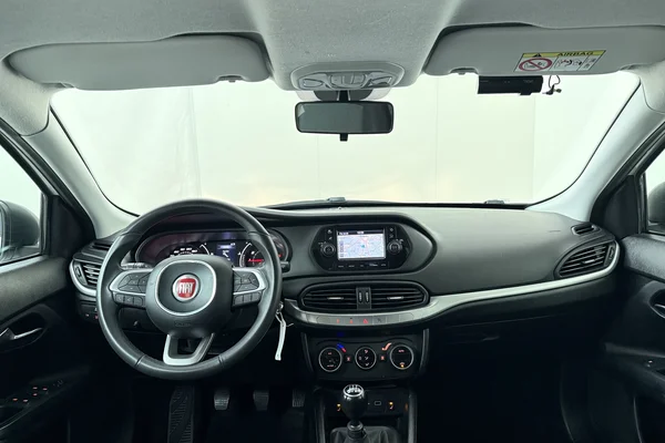 Fiat Tipo Hatchback (2019) — foto 23 van 23