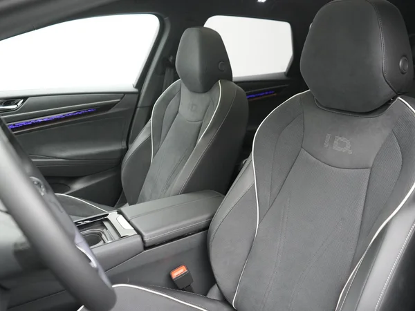 VOLKSWAGEN ID.7 Tourer (2026) — foto 38 van 39