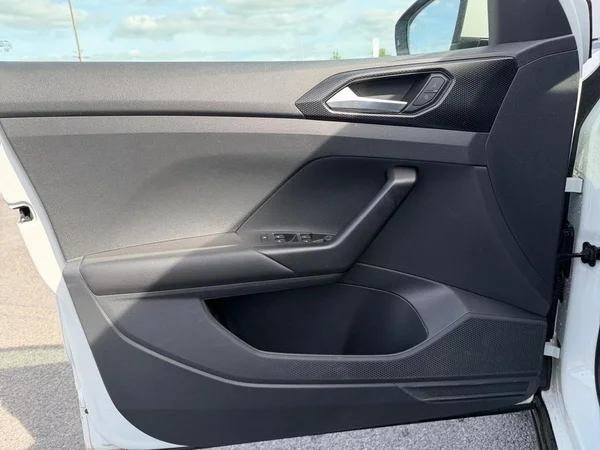 VOLKSWAGEN T-Cross (2021) — foto 9 van 24