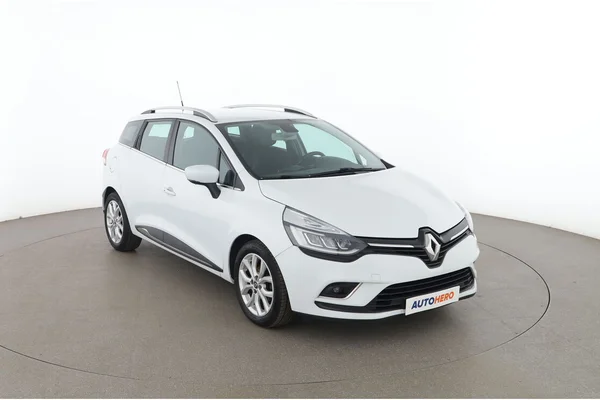 Renault Clio (2017) — foto 14 van 16