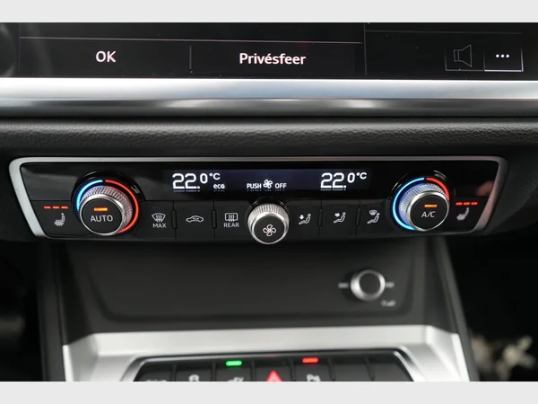 AUDI Q3 (2021) — foto 18 van 30