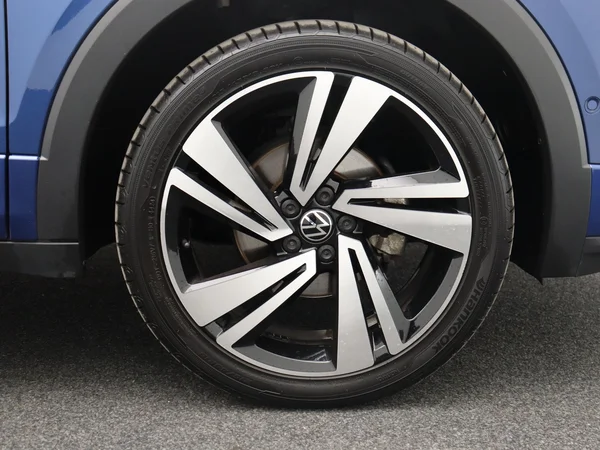VOLKSWAGEN T-Cross (2024) — foto 7 van 18