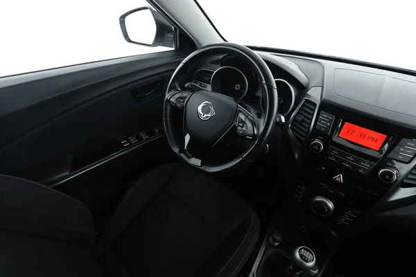 Ssangyong Xlv (2018) — foto 4 van 16