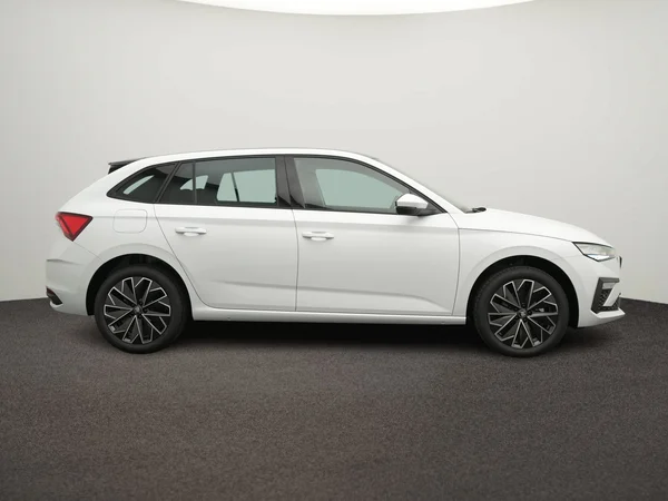 SKODA Scala (2025) — foto 9 van 10