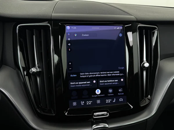 VOLVO XC60 (2022) — foto 10 van 30