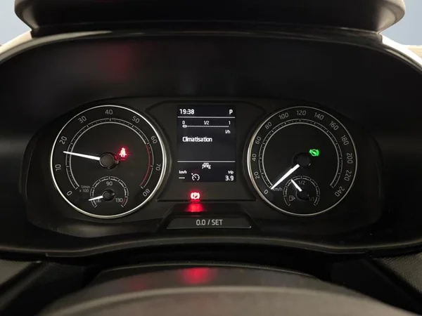 SKODA Fabia (2023) — foto 6 van 17