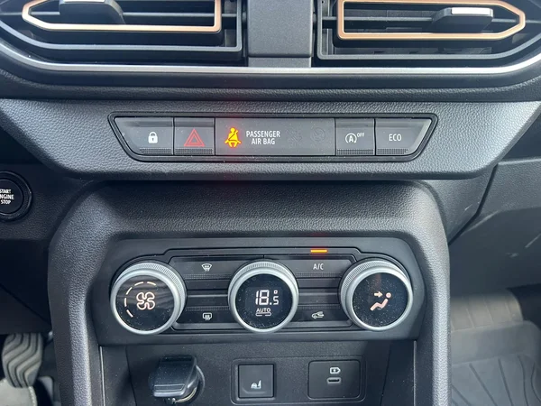 Dacia Sandero Stepway (2024) — foto 6 van 21