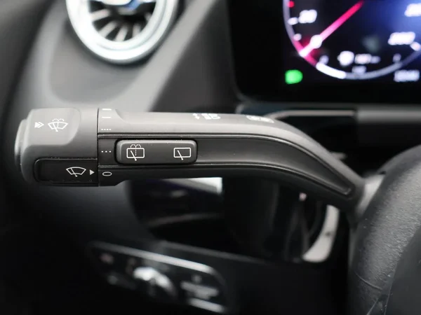 Mercedes-Benz GLA (2025) — foto 5 van 30