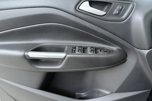 Ford Kuga (2020) — foto 7 van 23