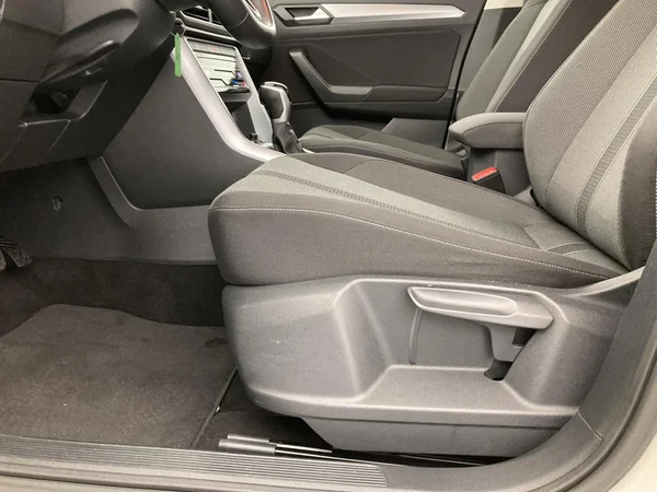 VOLKSWAGEN T-Roc Dsl (2023) — foto 24 van 36