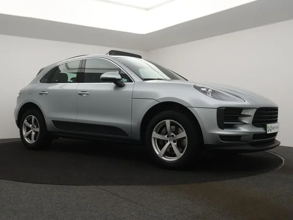 Porsche Macan (2021) — foto 12 van 27