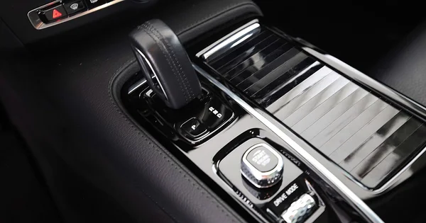 Volvo V90 PHEV (2021) — foto 16 van 45