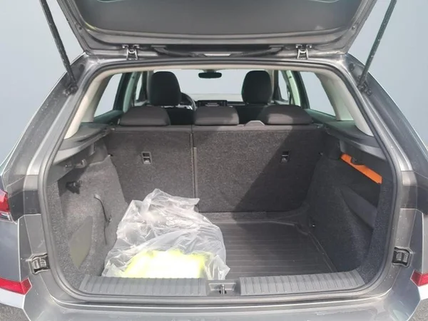 SKODA Kamiq (2022) — foto 20 van 28