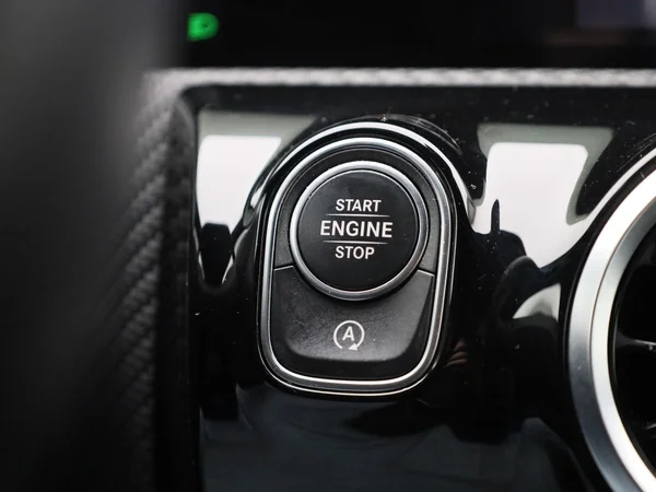 Mercedes-Benz CLA (2020) — foto 21 van 40