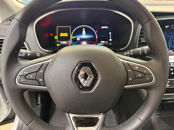 Renault Megane (2023) — foto 5 van 27