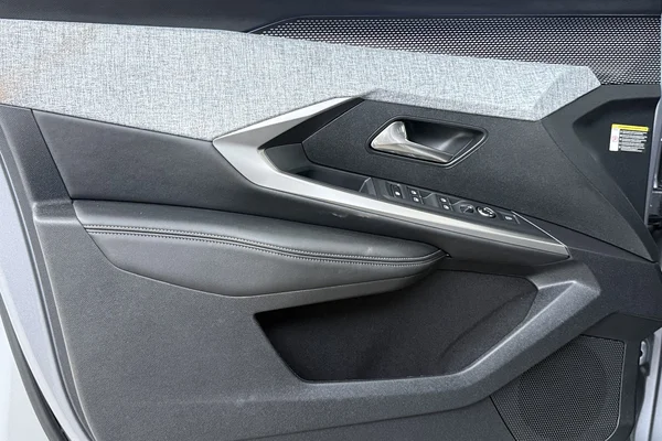 Peugeot 5008 (2025) — foto 9 van 20
