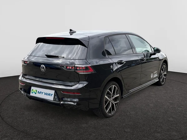 VOLKSWAGEN Golf VIII (2026) — foto 13 van 17