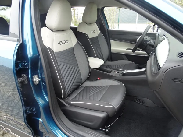 Fiat 600 (2026) — foto 6 van 28
