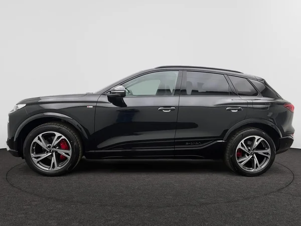 AUDI Q6 e-tron (2026) — foto 12 van 24