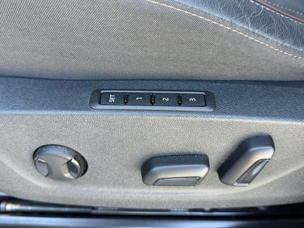 SKODA Enyaq (2024) — foto 21 van 21
