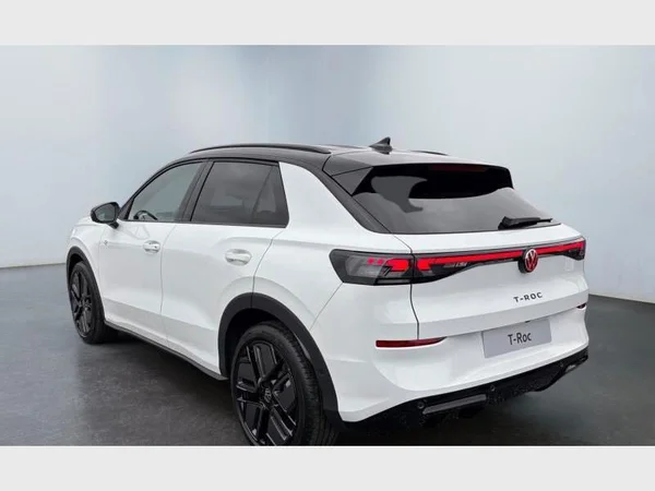 Volkswagen T-Roc (2025) — foto 22 van 25