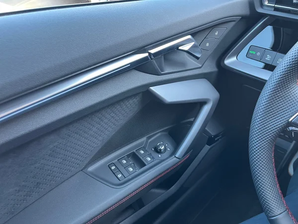 AUDI A3 Sportback (2025) — foto 4 van 24