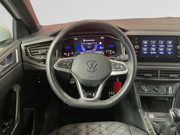 VOLKSWAGEN Taigo (2025) — foto 4 van 22