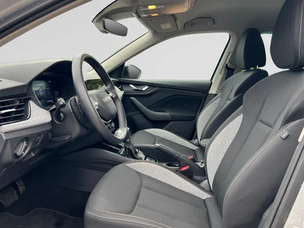 SKODA Kamiq (2025) — foto 11 van 23