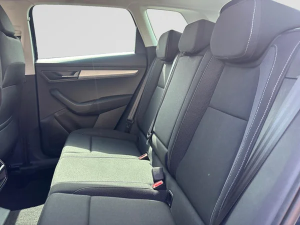 SKODA Karoq Dsl (2023) — foto 15 van 19