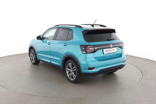 Volkswagen T-Cross (2019) — foto 10 van 16
