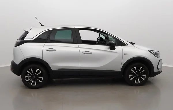 Opel Crossland (2023) — foto 25 van 28