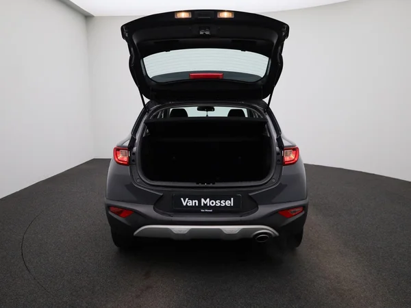 Kia Stonic (2023) — foto 5 van 35