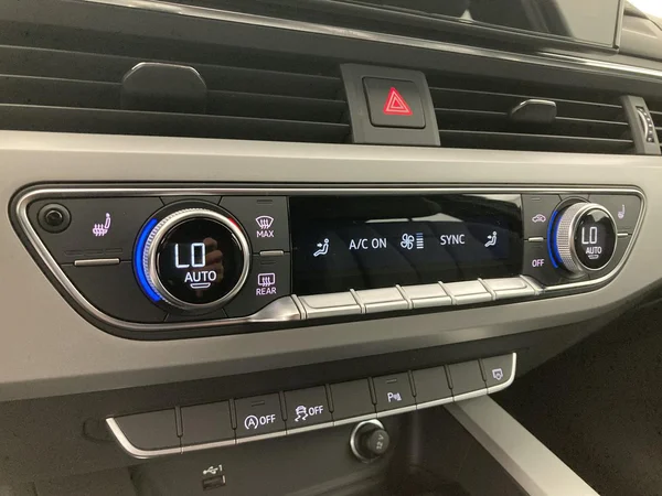 AUDI A4 Avant (2023) — foto 8 van 36