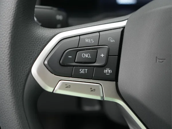 VOLKSWAGEN Polo (2022) — foto 7 van 27