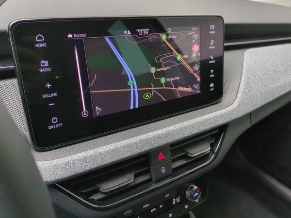 SKODA Kamiq (2024) — foto 4 van 16