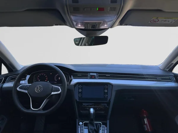 VOLKSWAGEN Passat SW (2024) — foto 13 van 13