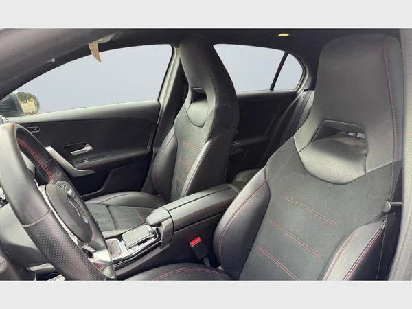 Mercedes-Benz A 160 (2019) — foto 2 van 29