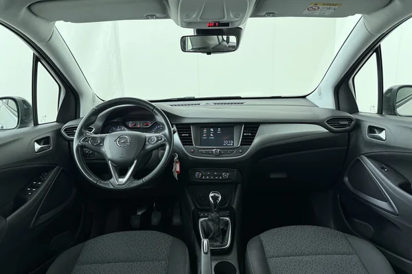 Opel Crossland (2022) — foto 19 van 19